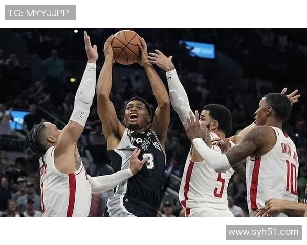 2017年季后赛马刺与灰熊激战回顾精彩瞬间与关键时刻分析